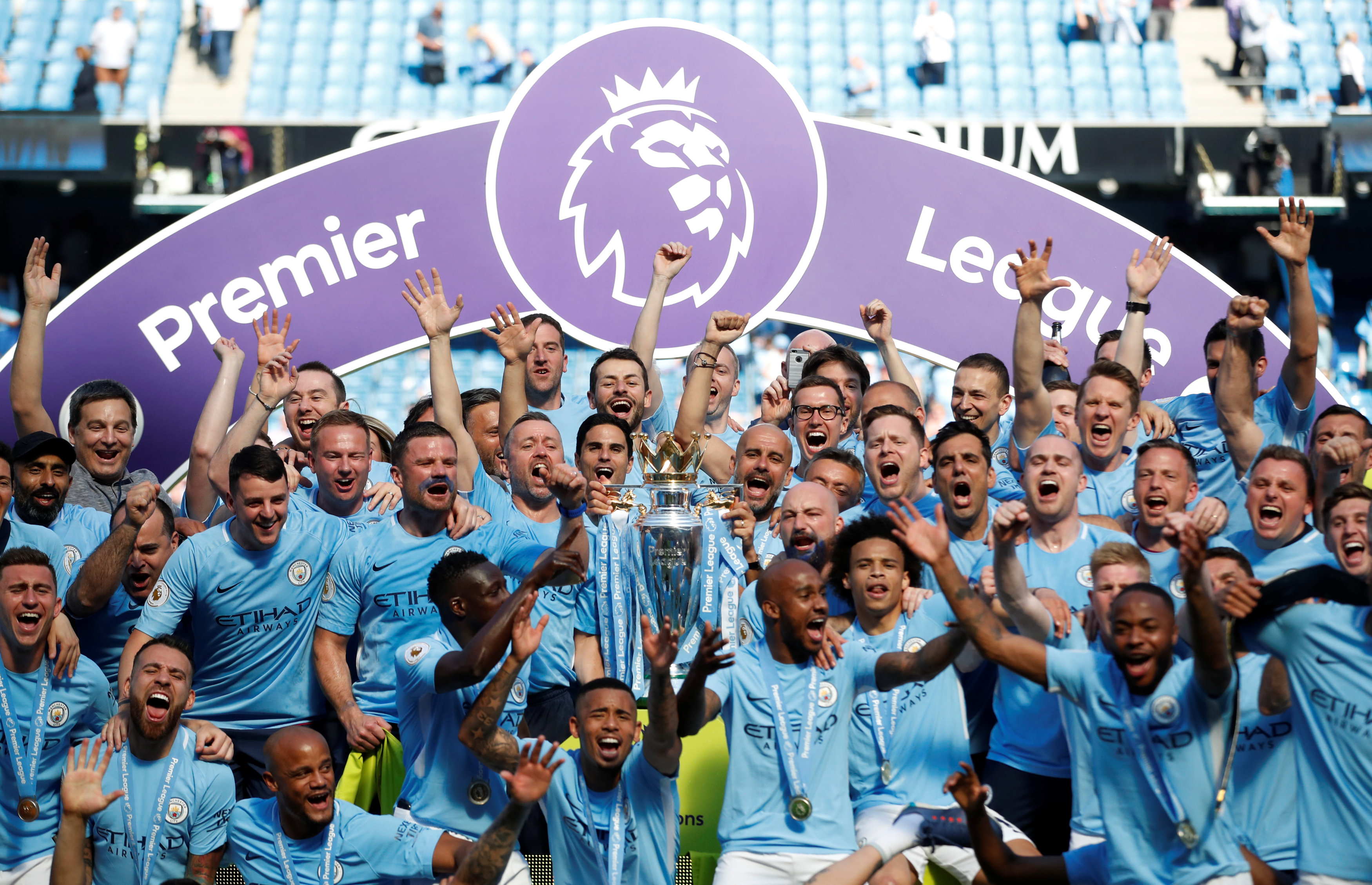 更是展示手 更是展示手